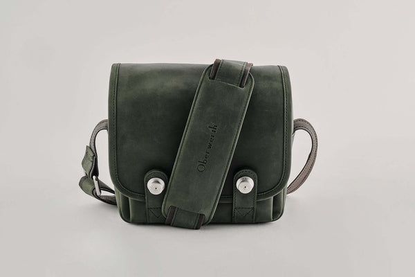 The Q Bag - Leica Q3 bag pine tree green !Trade fair goods!